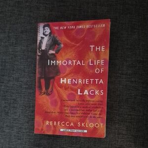 The Immortal Life Of Henrietta Lacks Paperback Large Print Book.